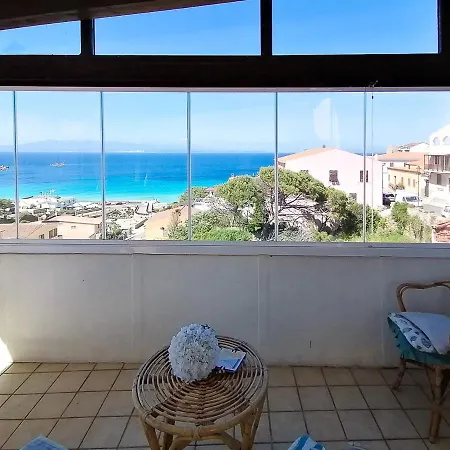 Blue Sky Apartment *