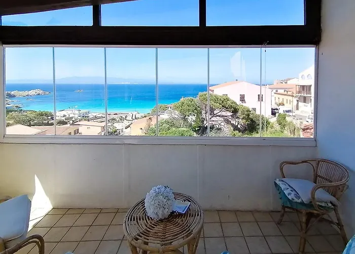 Blue Sky Apartment *